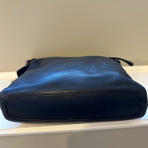 VINTAGE COACH 9188 BLACK LEATHER SHOULDER BAG - Picture 5 of 7